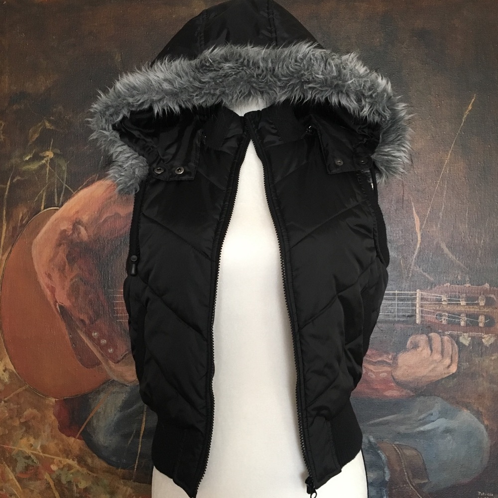 Forever 21 puffer vest